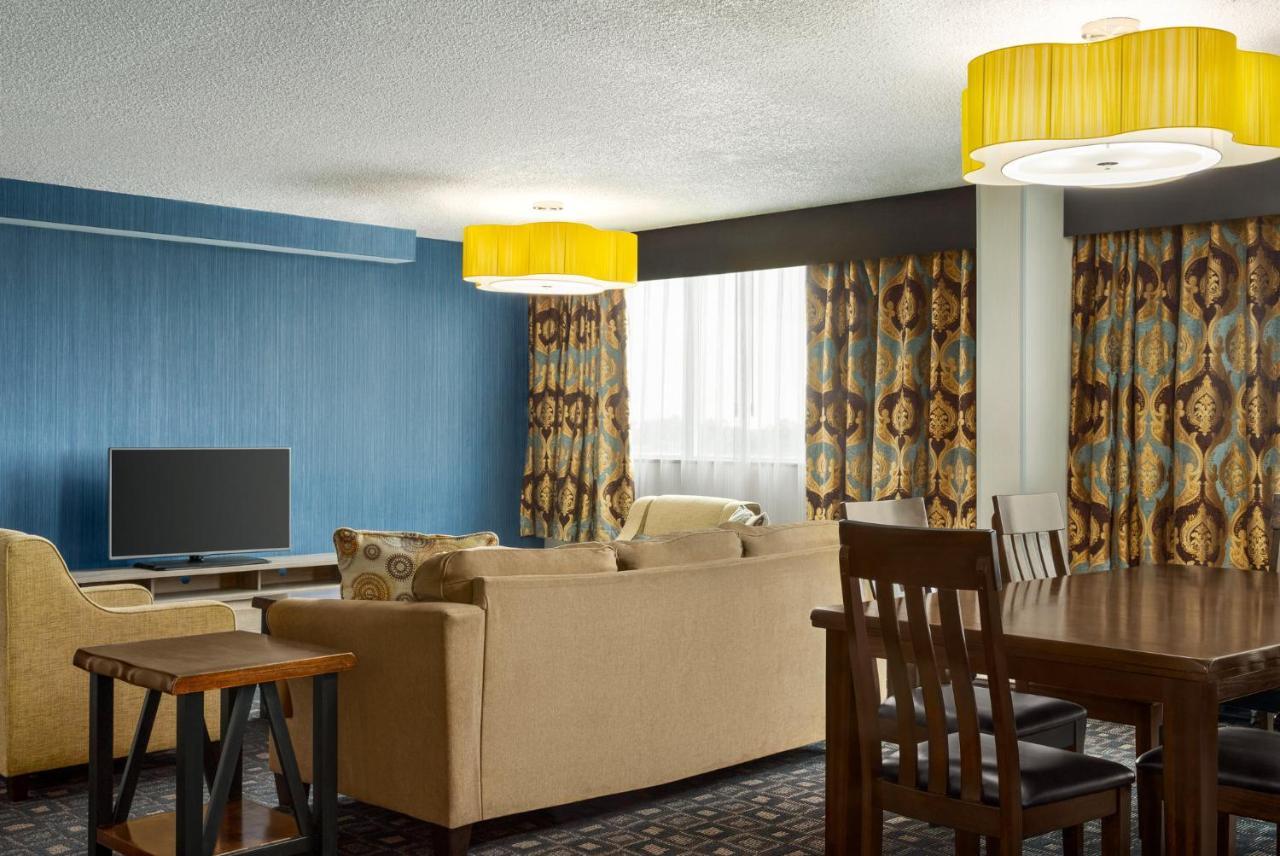 Holiday Inn Louisville East - Hurstbourne By Ihg מראה חיצוני תמונה