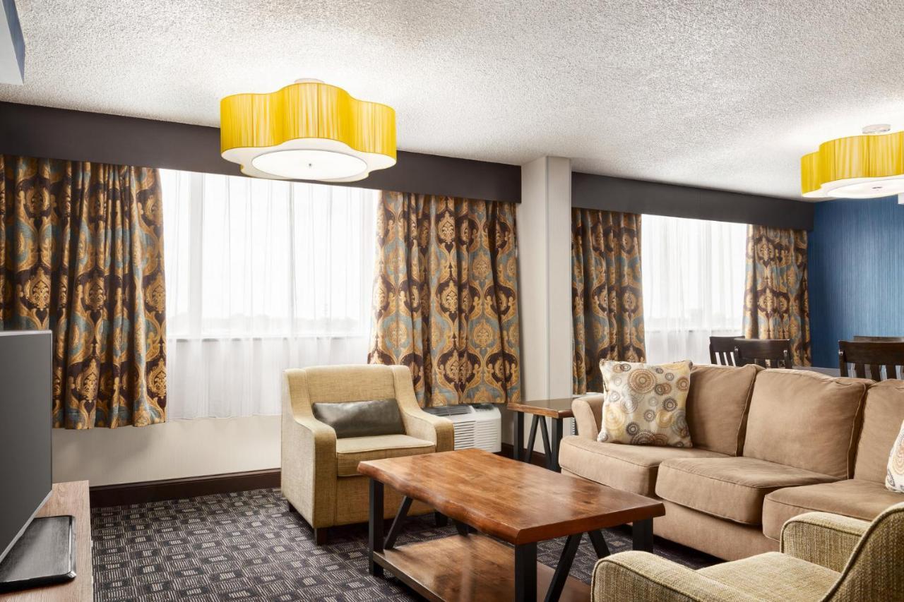 Holiday Inn Louisville East - Hurstbourne By Ihg מראה חיצוני תמונה