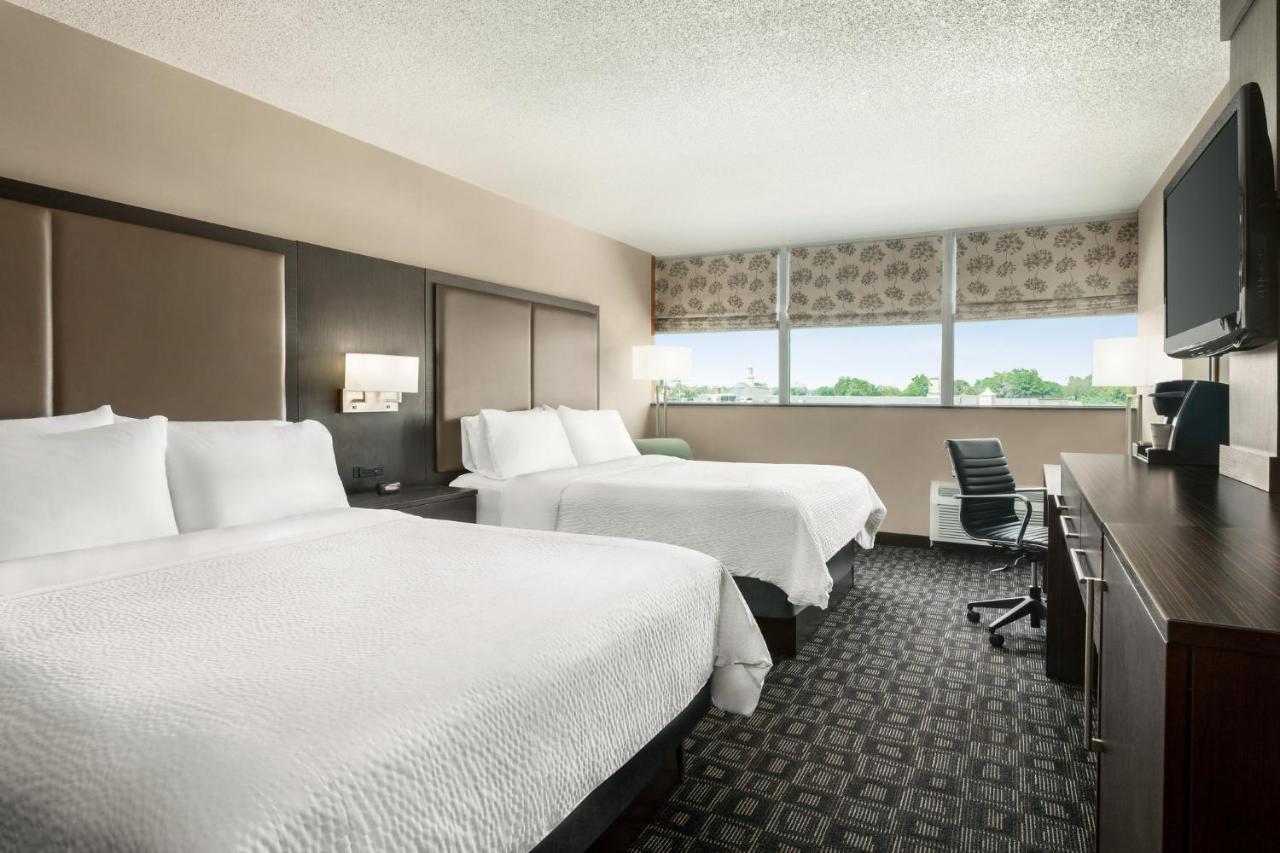 Holiday Inn Louisville East - Hurstbourne By Ihg מראה חיצוני תמונה