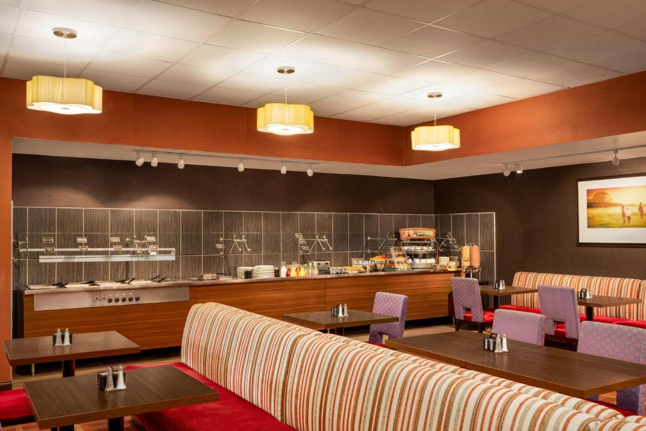 Holiday Inn Louisville East - Hurstbourne By Ihg מראה חיצוני תמונה