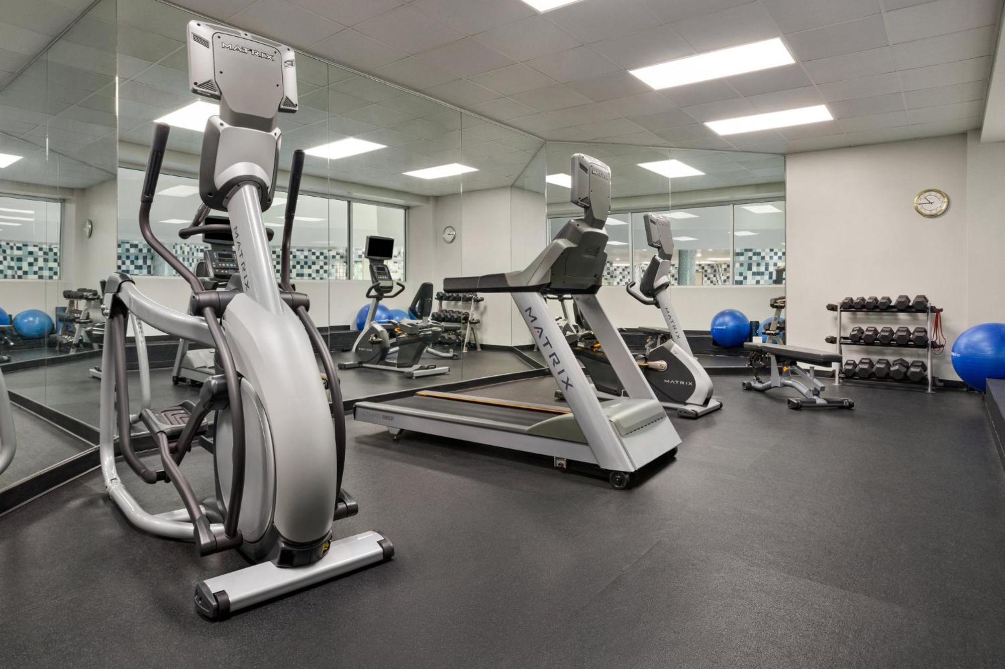Holiday Inn Louisville East - Hurstbourne By Ihg מראה חיצוני תמונה
