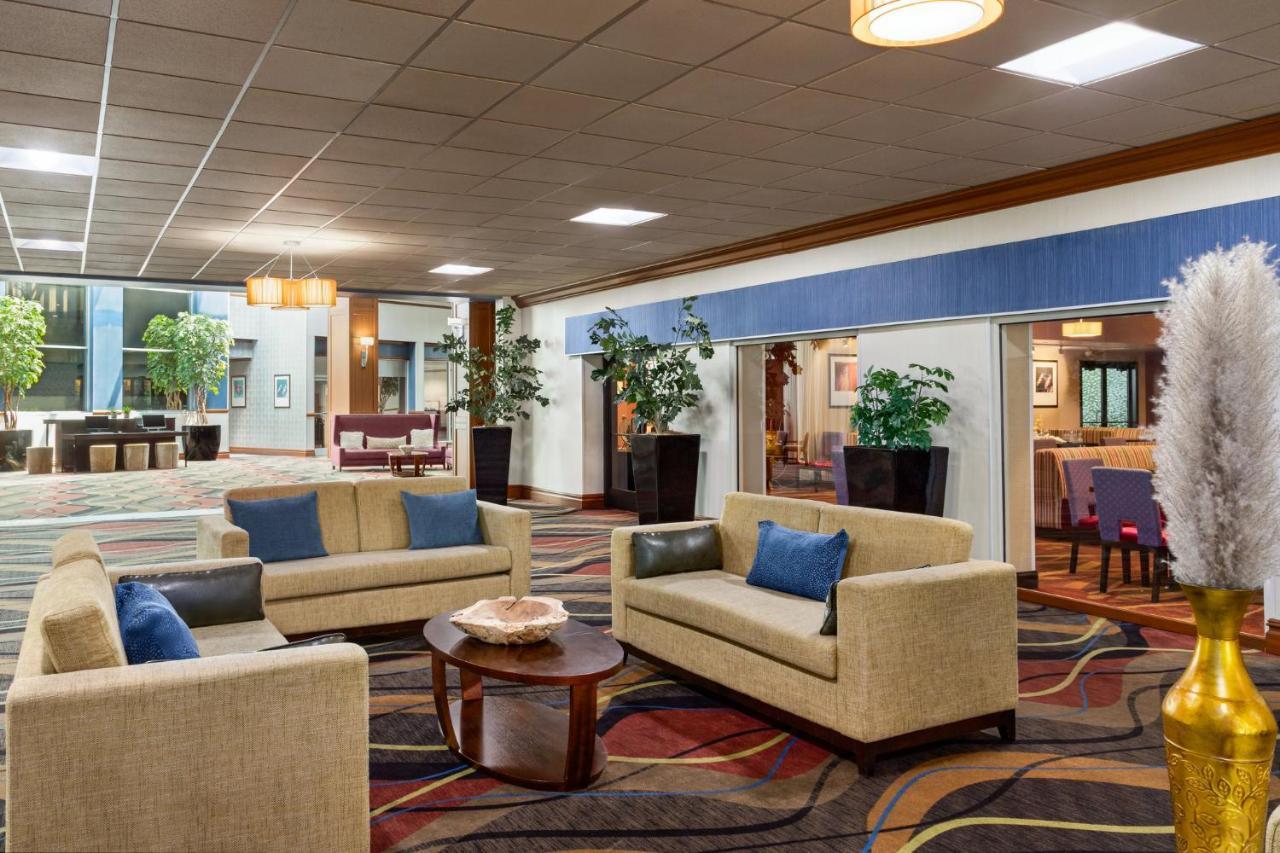 Holiday Inn Louisville East - Hurstbourne By Ihg מראה חיצוני תמונה
