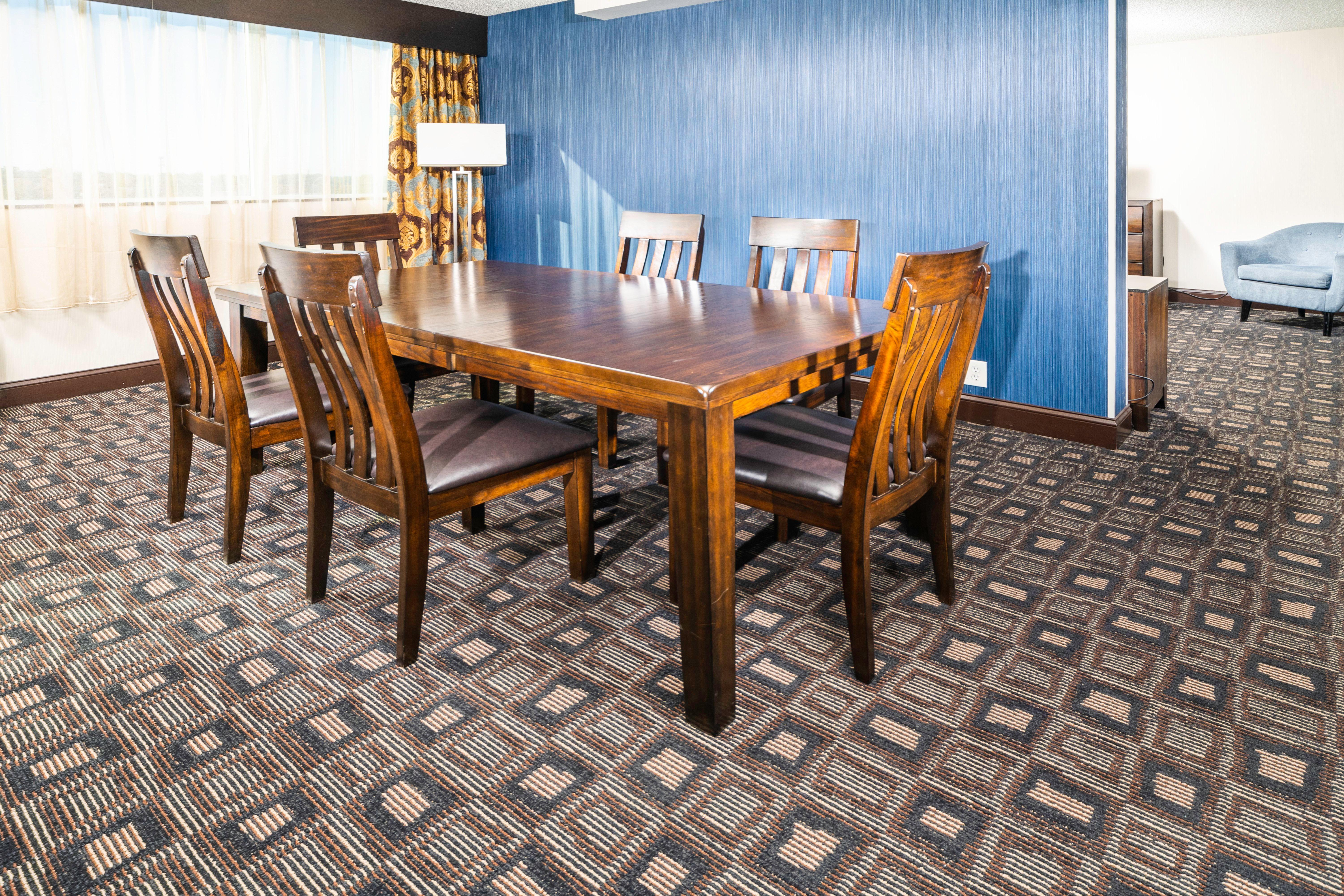 Holiday Inn Louisville East - Hurstbourne By Ihg מראה חיצוני תמונה