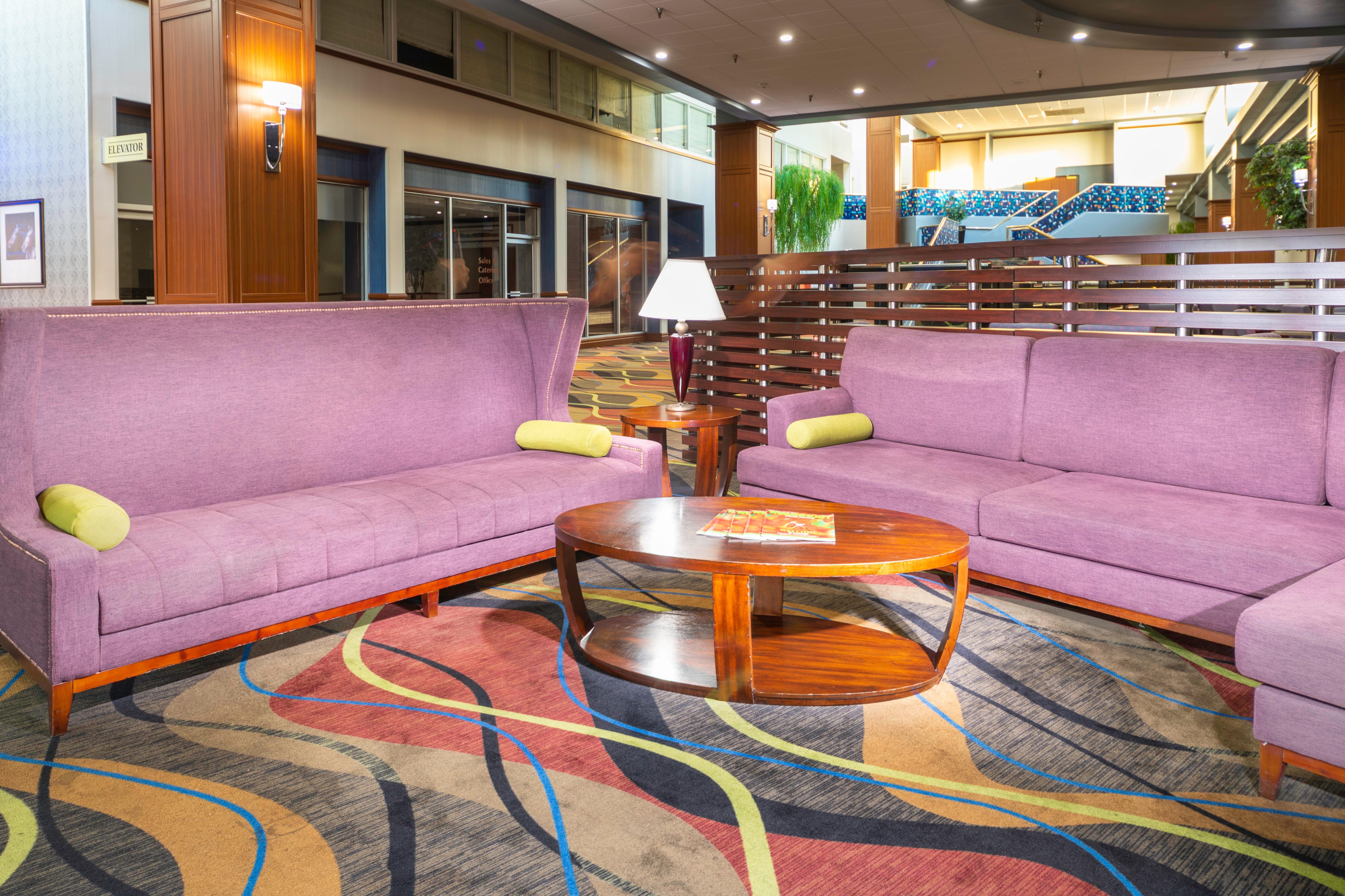 Holiday Inn Louisville East - Hurstbourne By Ihg מראה חיצוני תמונה
