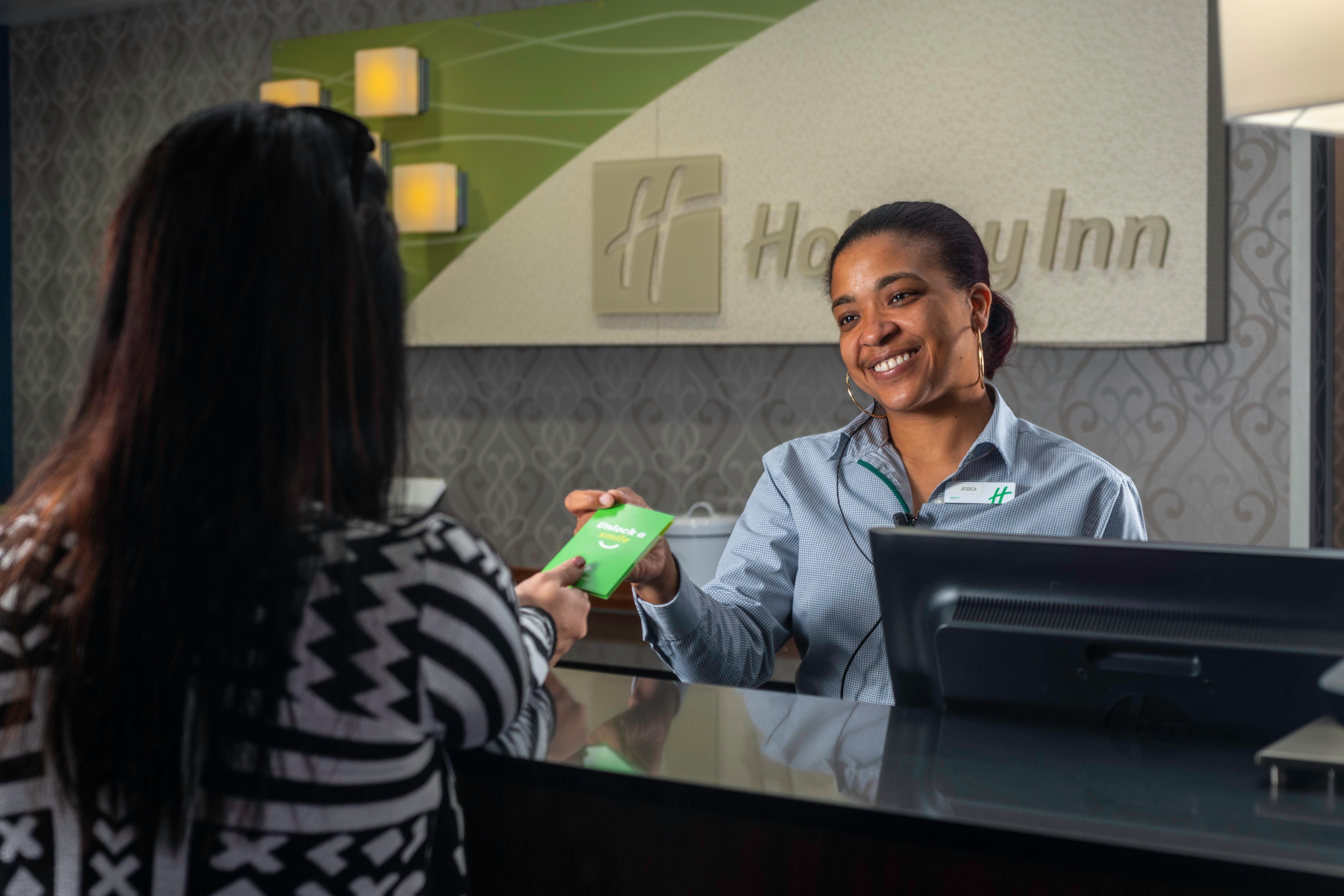 Holiday Inn Louisville East - Hurstbourne By Ihg מראה חיצוני תמונה
